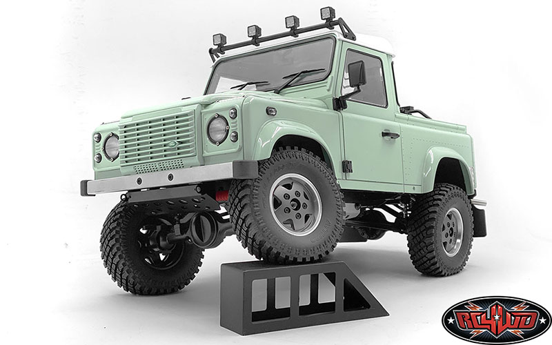ชุดแต่งบอดี้แข็ง VVV-C1083 : CCHAND กันแคร้งค์เหล็กสำหรับ RC4WD Gelande II 2015 Land Rover Defender D90 (สีดำ) (รถกระบะ/SUV) - Image 5