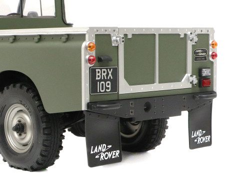 ของแต่ง – Scale Accessories BRX02330BK : Boom Racing แผ่นยางกันโคลนแบบคลาสสิกสำหรับ Series Land Rover Black สำหรับ BRX02 109 - Image 2