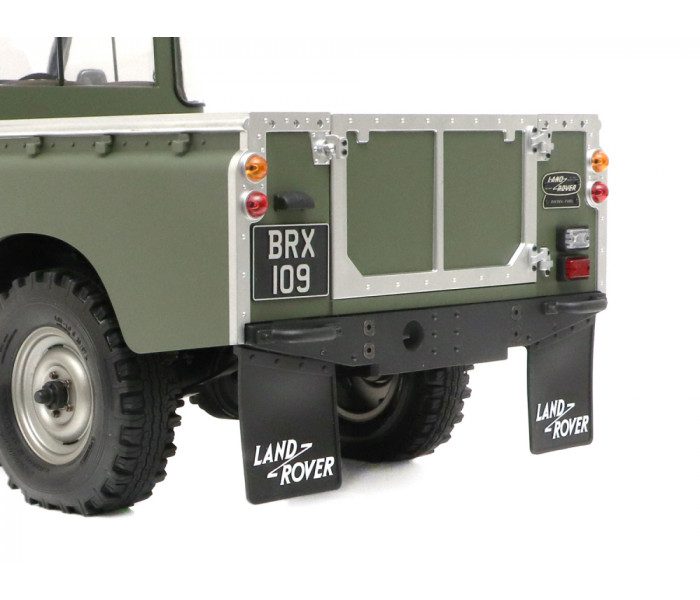 ของแต่ง – Scale Accessories BRX02330W : Boom Racing แผ่นยางกันโคลนแบบคลาสสิกสำหรับ Series Land Rover ตัวหนังสือสีขาวสำหรับ BRX02 109 - Image 4