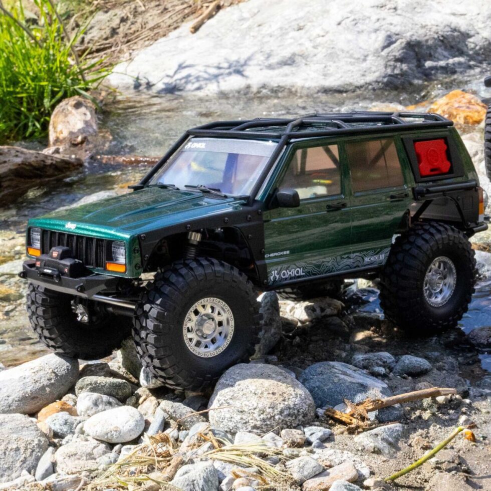 รถสเกลพร้อมเล่น AXI-2037T1 : AXIALSCX10 III Jeep Cherokee XJ 4WD ขนาด 1/10 พร้อมเล่นระบบมอเตอร์แปรงถ่าน สีเขียว